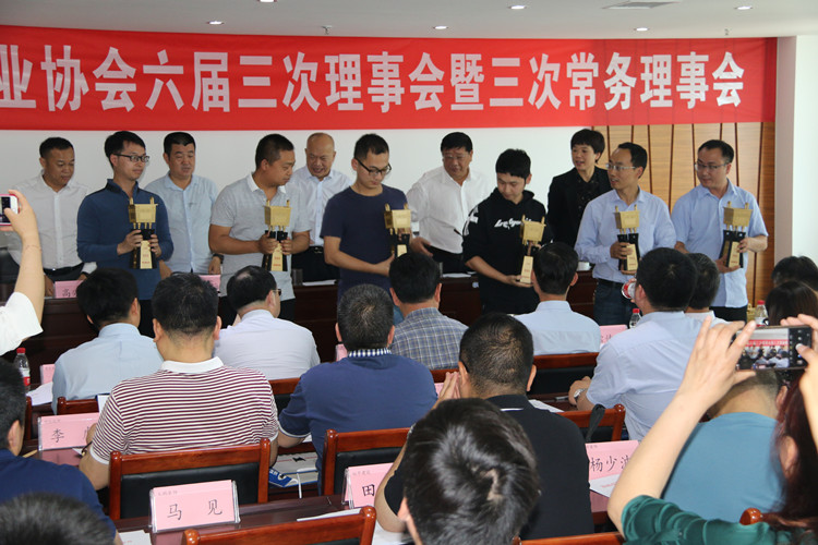 1559035595616711.jpg IMG_8084.JPG